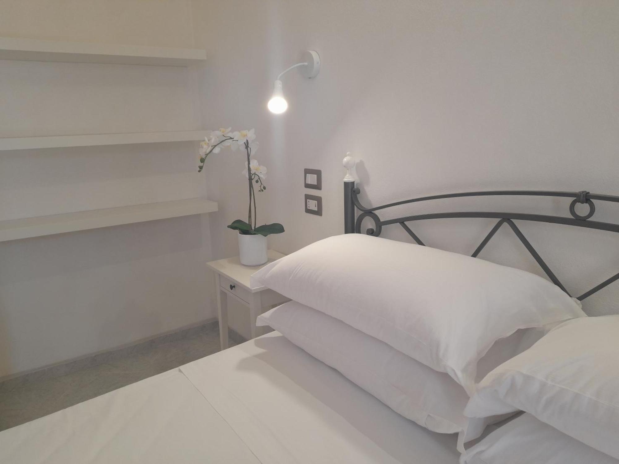 Mezza Torre B&B Прочида Стая снимка